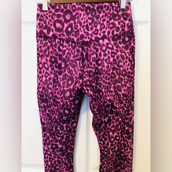 Fabletics high waisted mesh power form legging (XS/2-4) - Picture 7 of 8